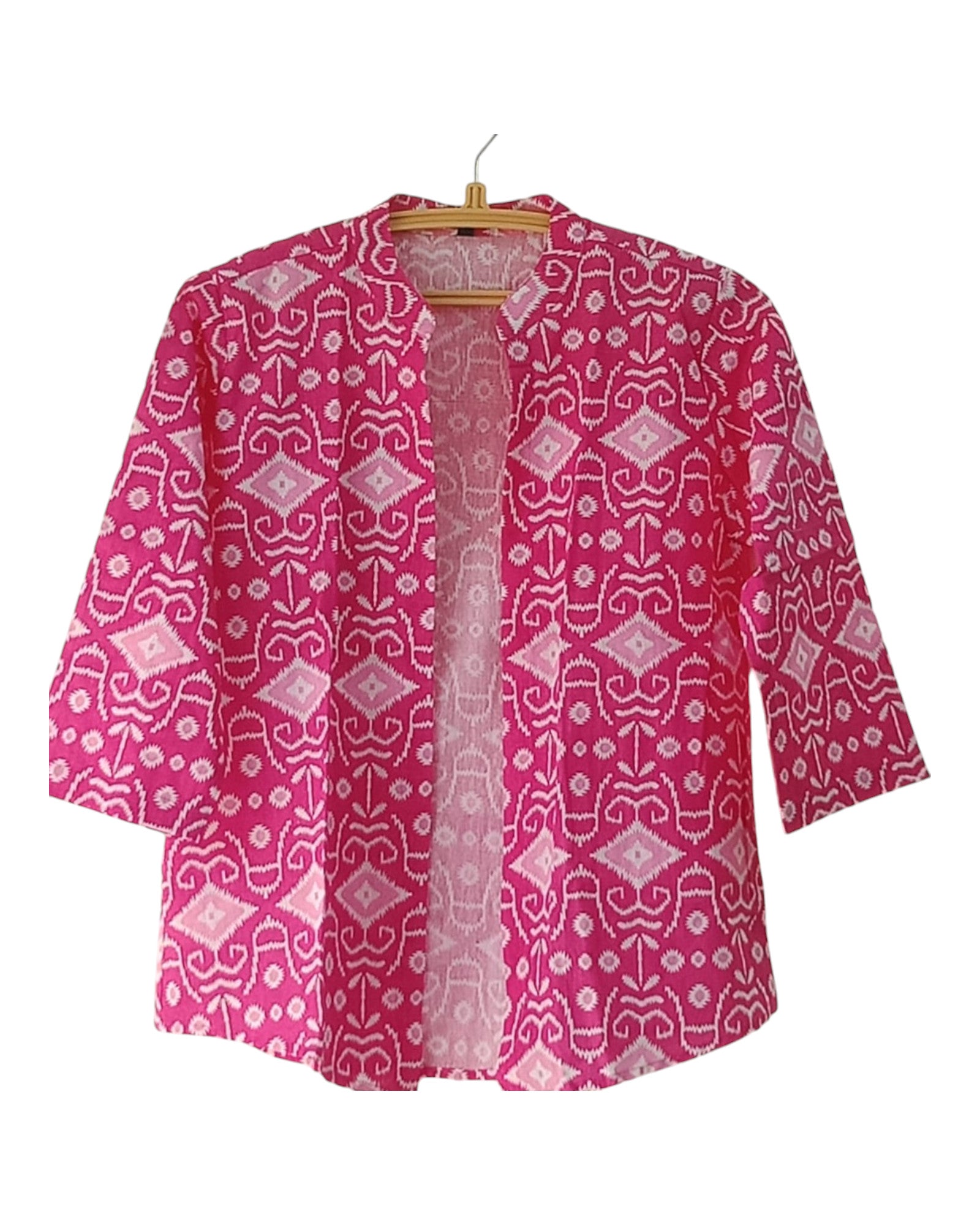 Buy Gurjari Print Short Cotton Shrug in pink – Tvahra