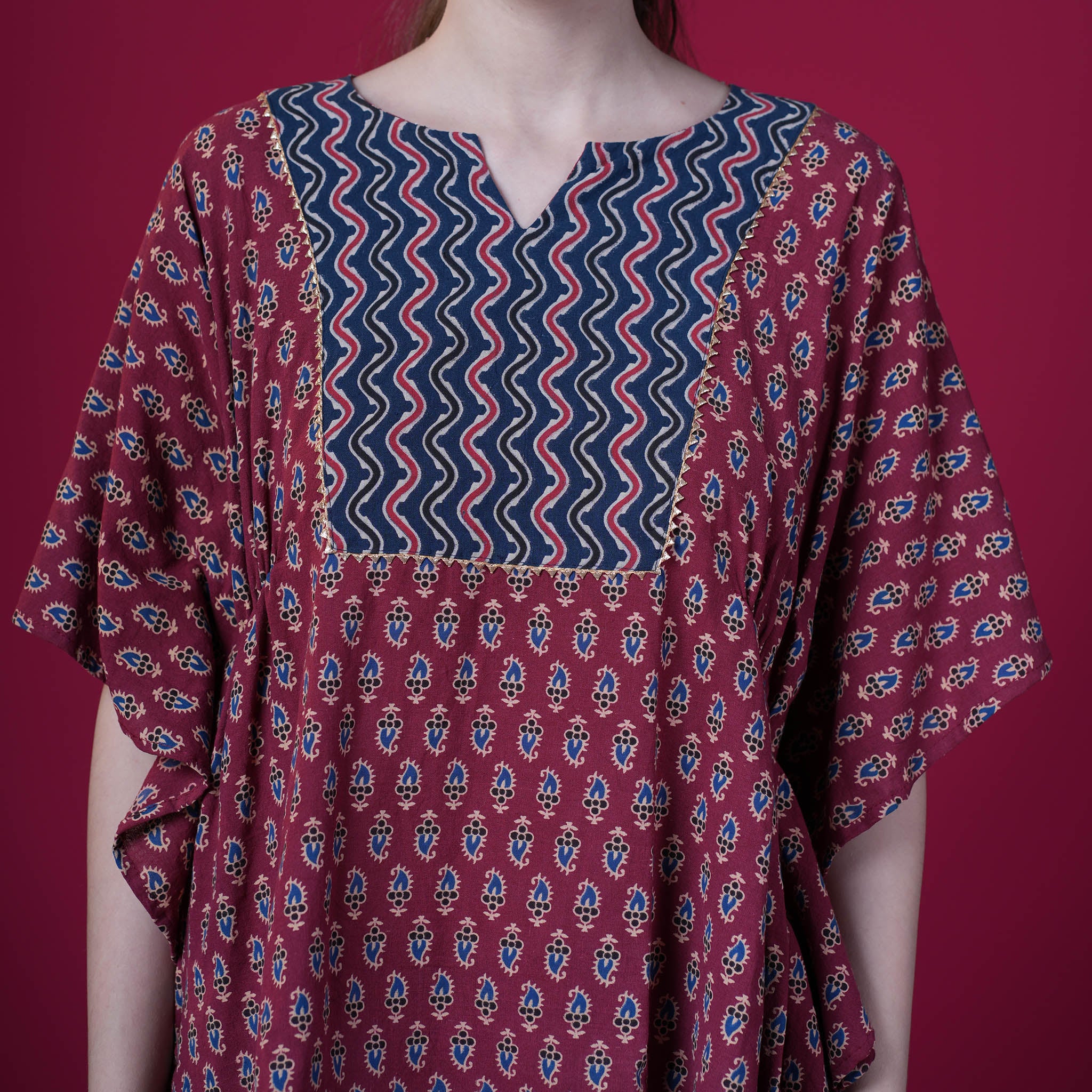 Free Style Loose Fit Crop Top With Panel - Red