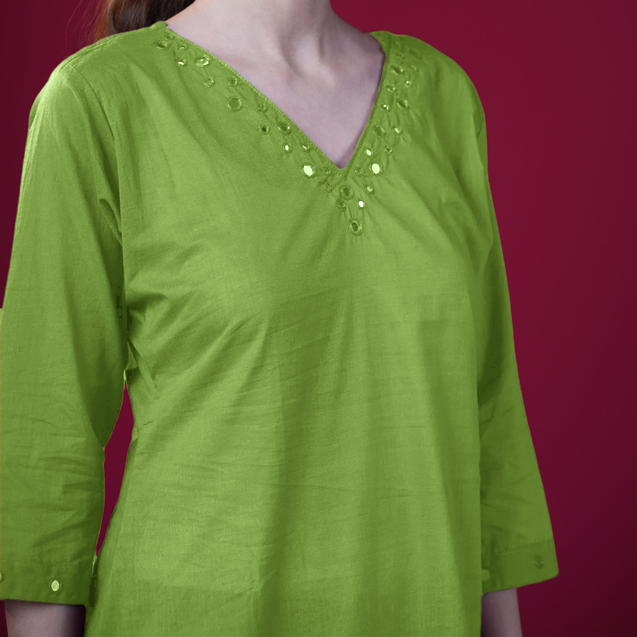 Solid Mirror Work Cotton Kurta Pant Set - Green