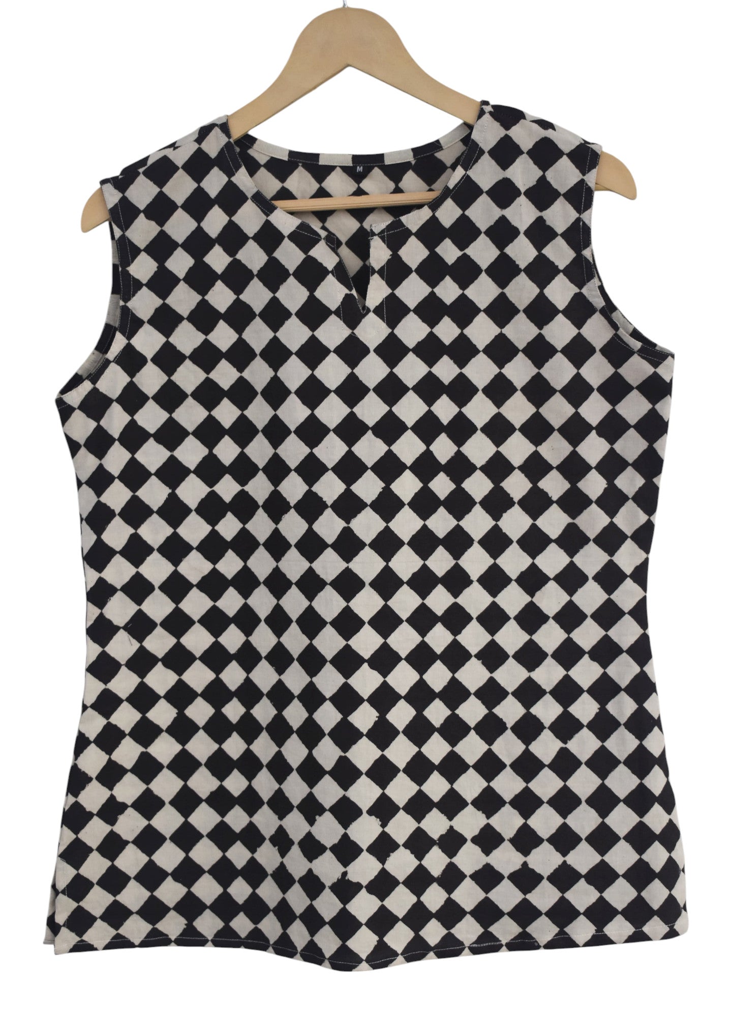 Buy Sleeveless Hand Block Printed Tunic in pink – Tvahra