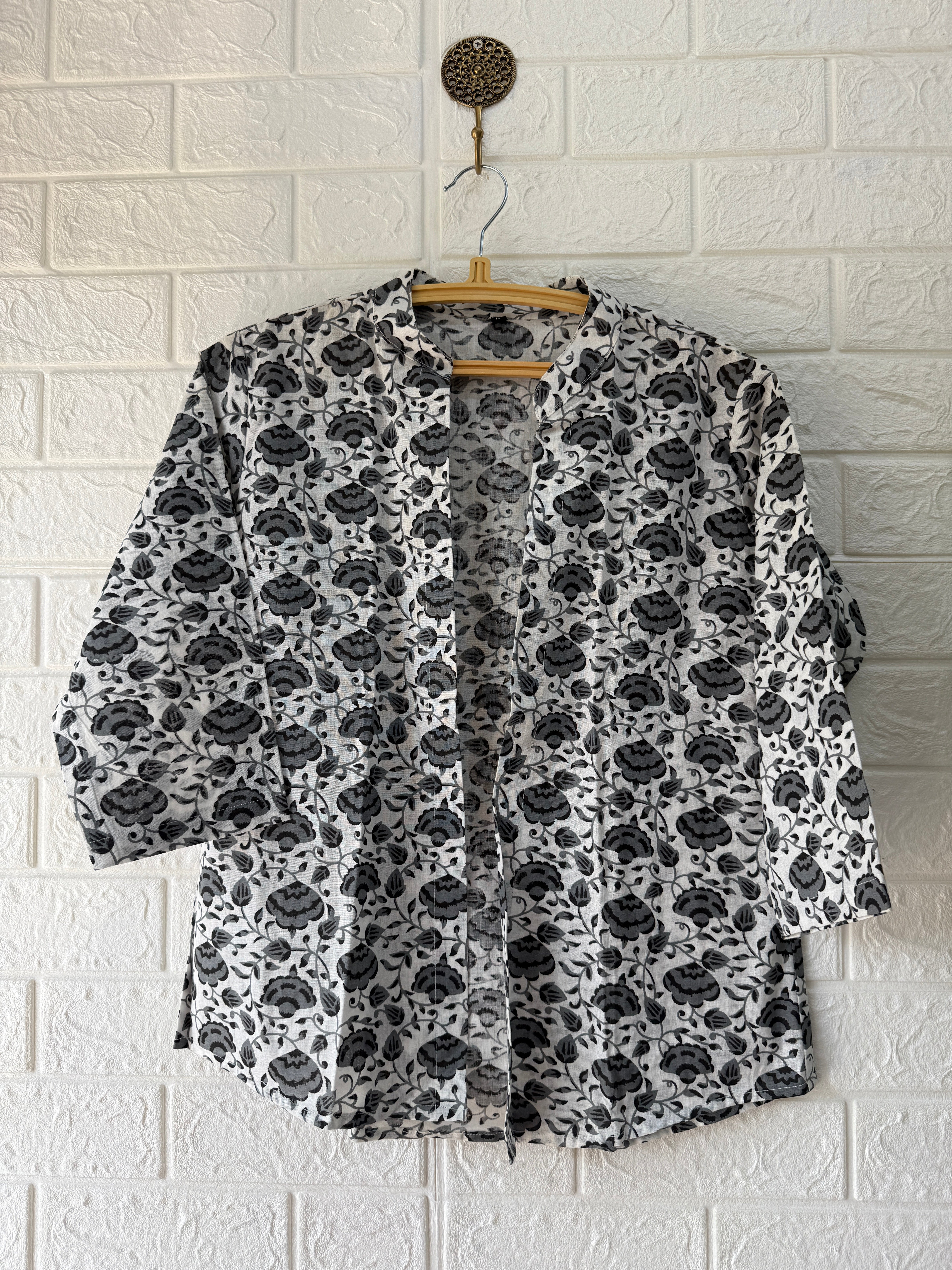Cotton Printed Short Shrug - Black & White