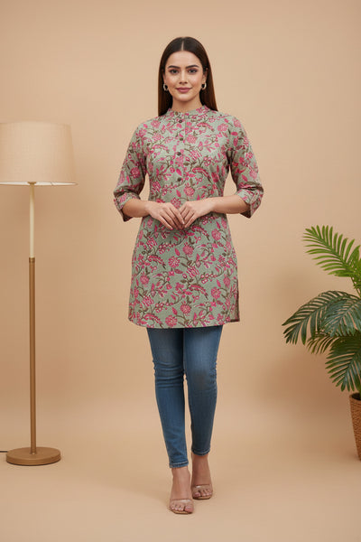 Buy Asian Collar Floral Print Cotton Tunic With Buttons in Lavendar – Tvahra