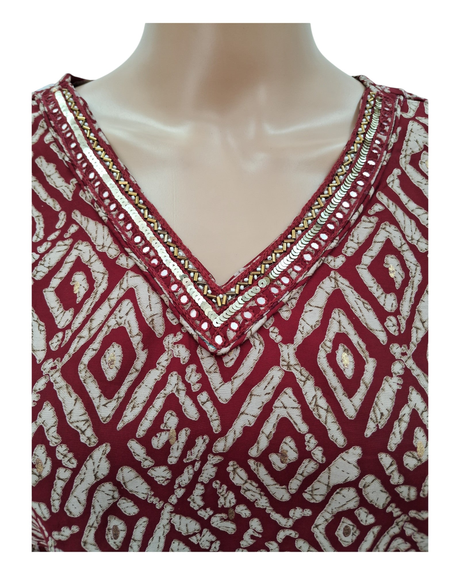 Buy V-Neck Chanderi Kurta Pant Dupatta Set With Sequin & CutDana Work in maroon – Tvahra