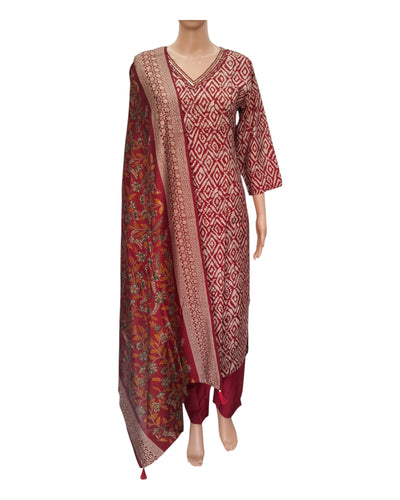 Buy V-Neck Chanderi Kurta Pant Dupatta Set With Sequin & CutDana Work in maroon – Tvahra