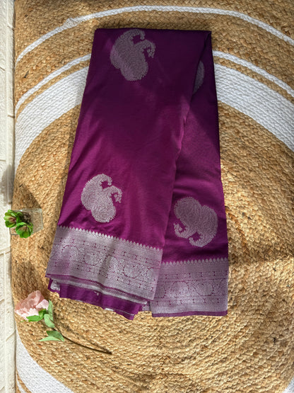 Chinon Crepe Saree With Silver Butta And Silver Jari Border