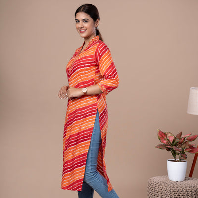 Leheriya Print Cotton Kurta With Embroidered V Neck - Red