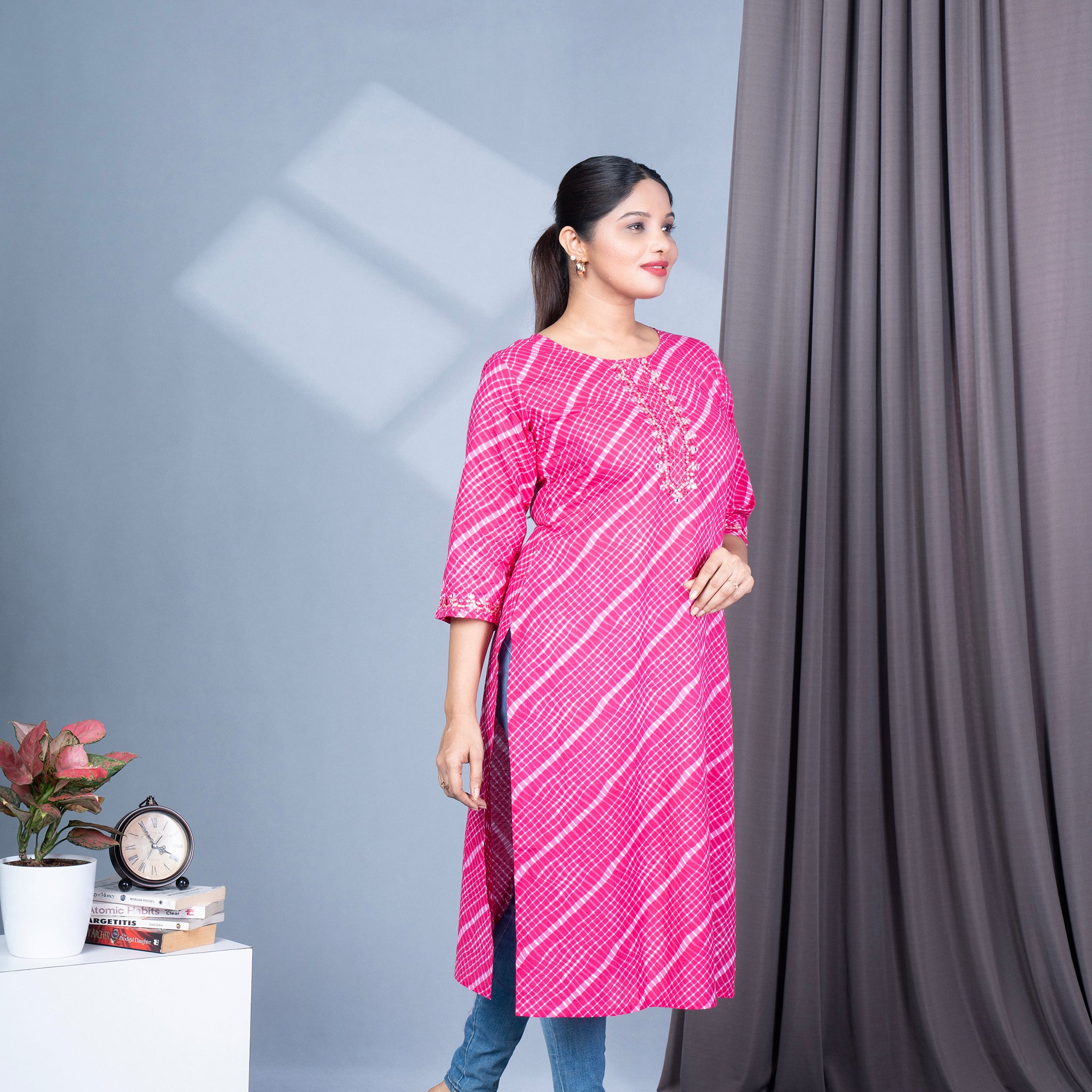Leheriya Print Round Neck Cotton Kurta With Mirror Work