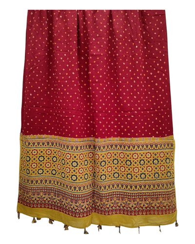 Buy Bandhini Cotton Dupatta With Ajrakh Border in red – Tvahra