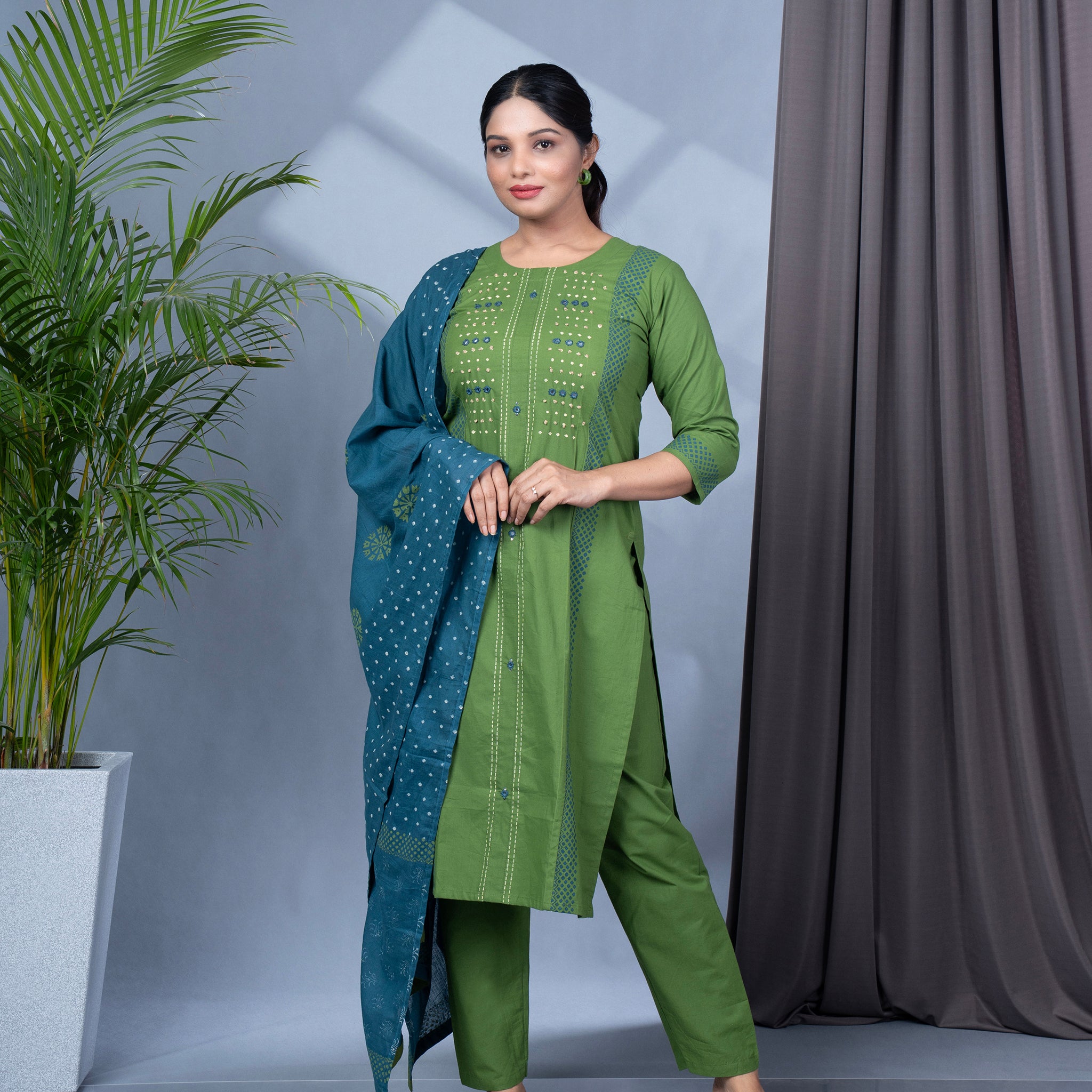Pure Cotton Block Print Kurta Pant Dupatta Set With Mirror Work