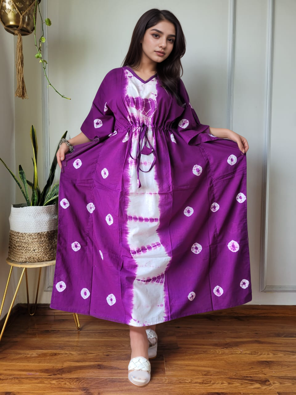 Buy Shibhori Cotton Kaftan Nightie in violet – Tvahra