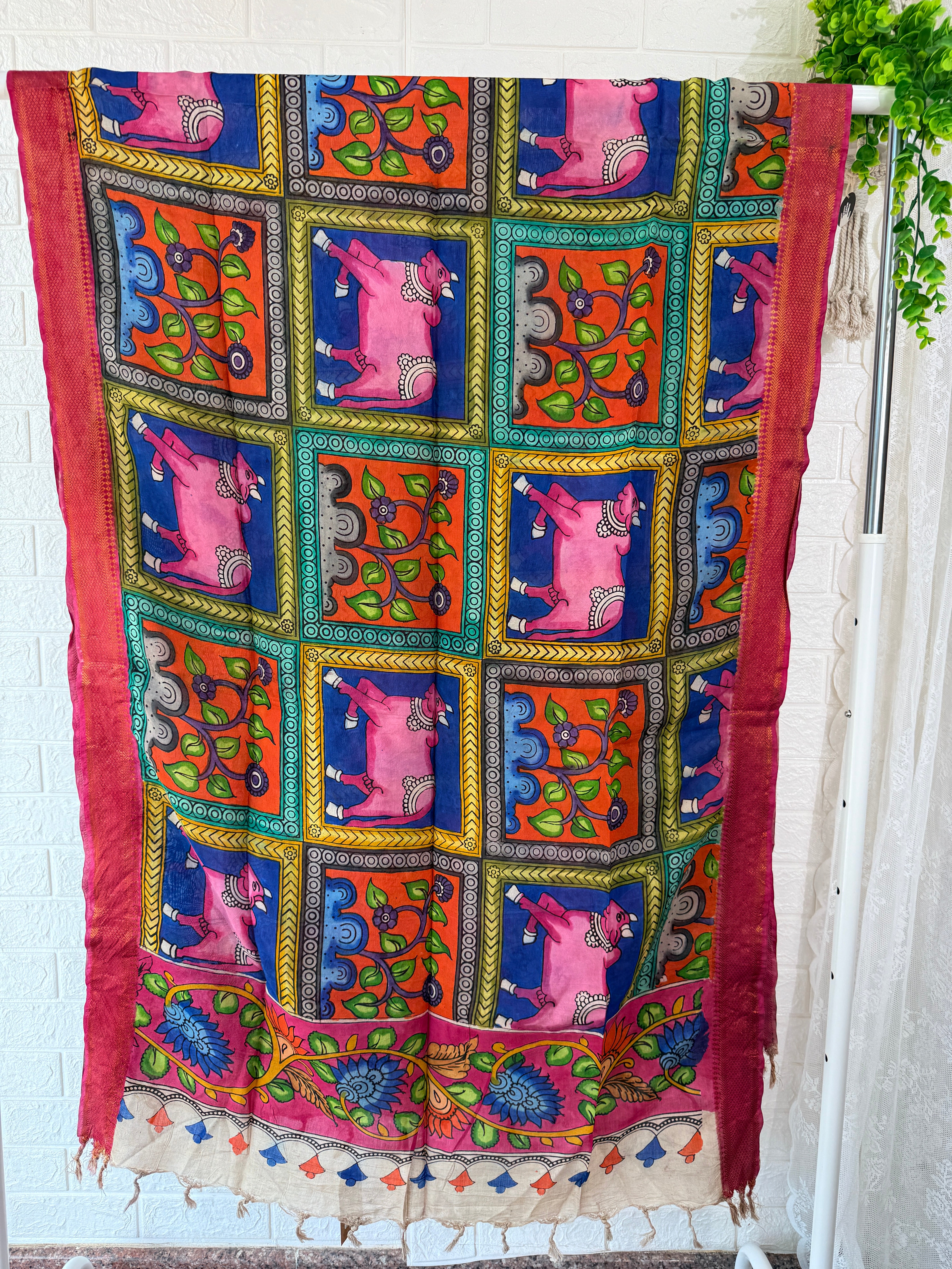 Pen Kalamkari Mangalgiri Silk Dupatta - Magenta