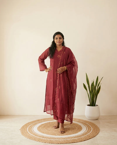 Onion Pink Solid Mul Chanderi Kurta Pant Dupatta Set