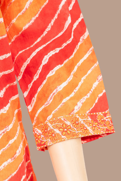 Leheriya Print Cotton Kurta With Embroidered V Neck - Red